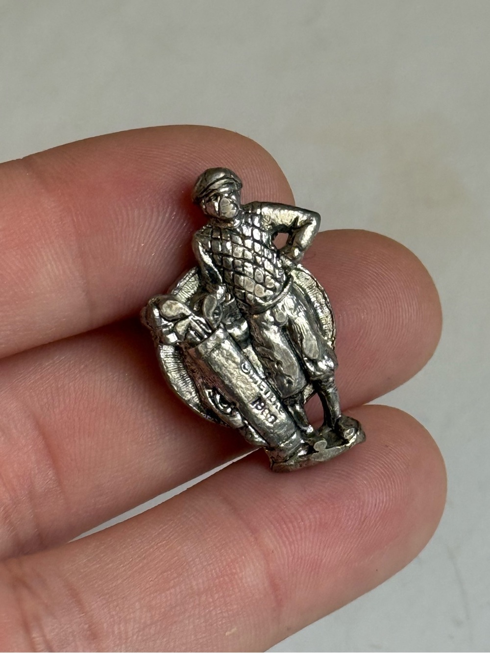 Pewter Metal 1.15" Golfer Golf Clubs Shaped Vintage c1988 Fridge Magnet
